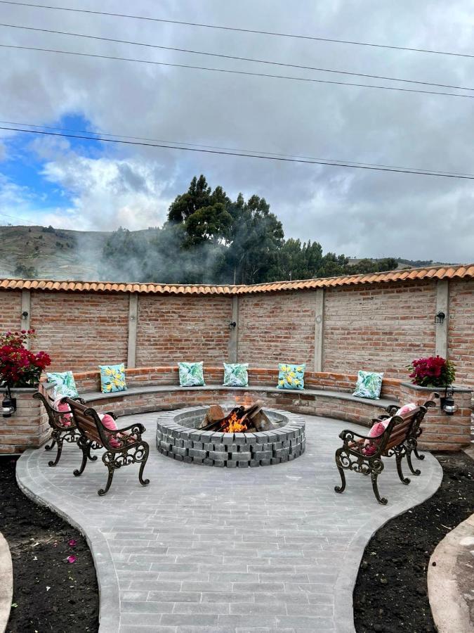 Hacienda Santa Ana Lodging Guamote ภายนอก รูปภาพ