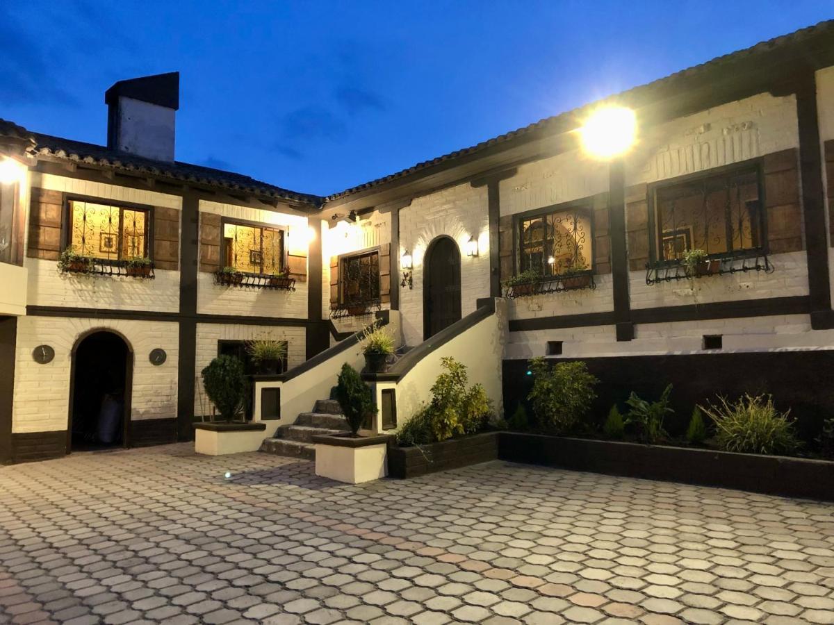 Hacienda Santa Ana Lodging Guamote ภายนอก รูปภาพ